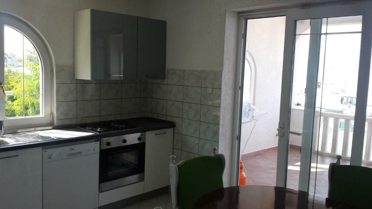Apartmani Kristijan Jesenice  Eksteriør billede