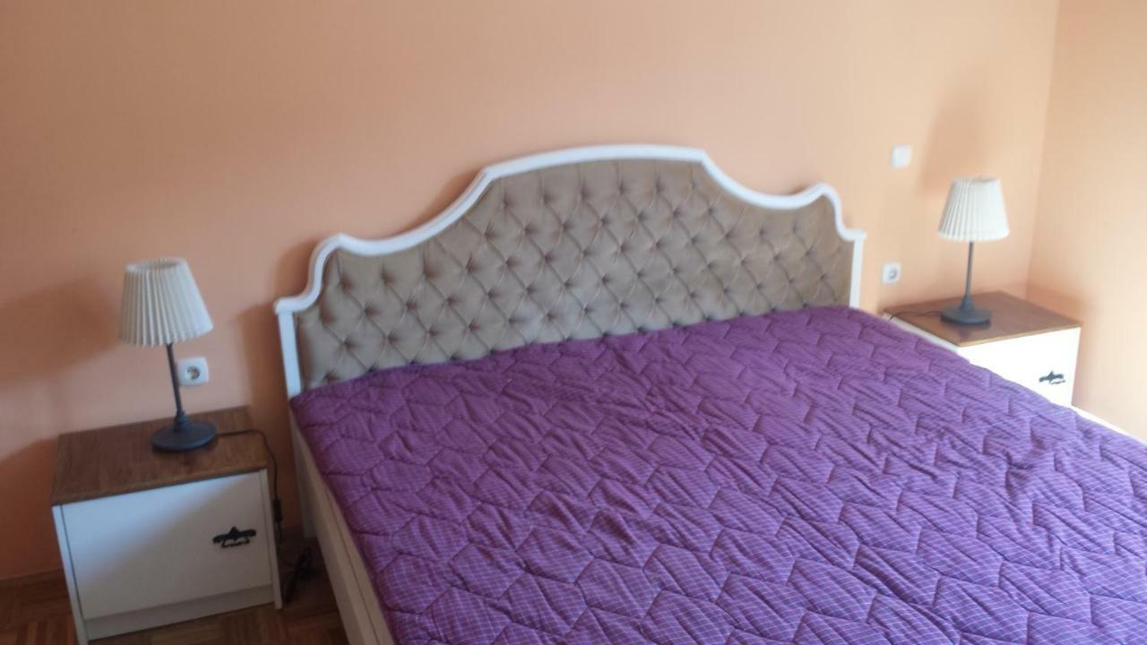 Apartmani Kristijan Jesenice  Eksteriør billede